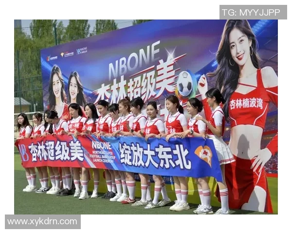 足球宝贝回归绿茵场精彩助威视频突破百万播放 受球迷热烈追捧